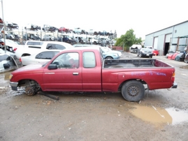 1996 TOYOTA TACOMA BURGUNDY XTRA 2.4L AT 2WD Z17697